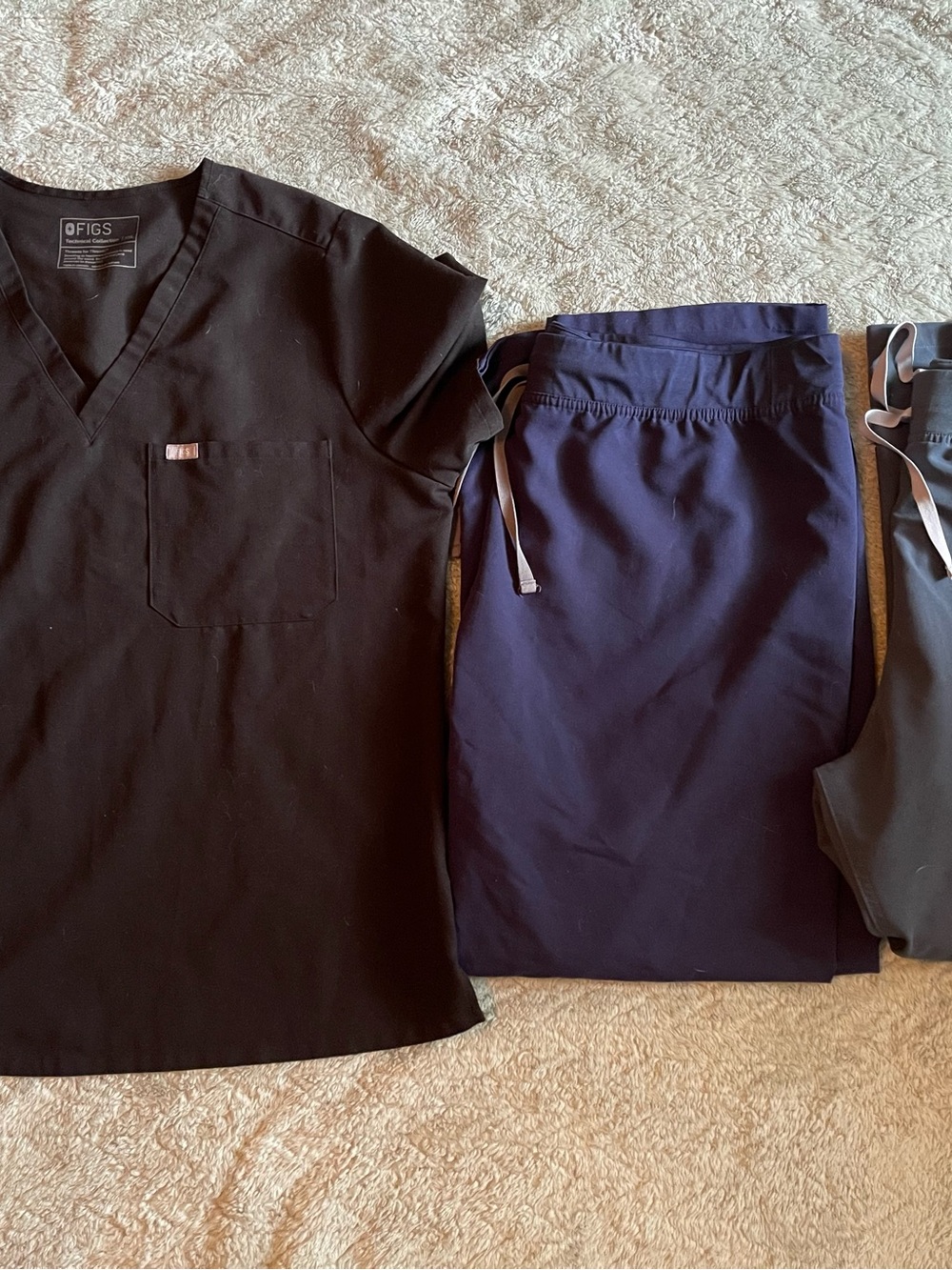 Women’s FIG Scrub Pants and Top Size 2x